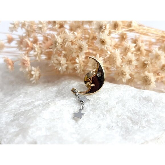 Crescent Moon & Stars Charmed Gold Toned Vintage Costume Jewelry Brooch - Picture 9 of 9